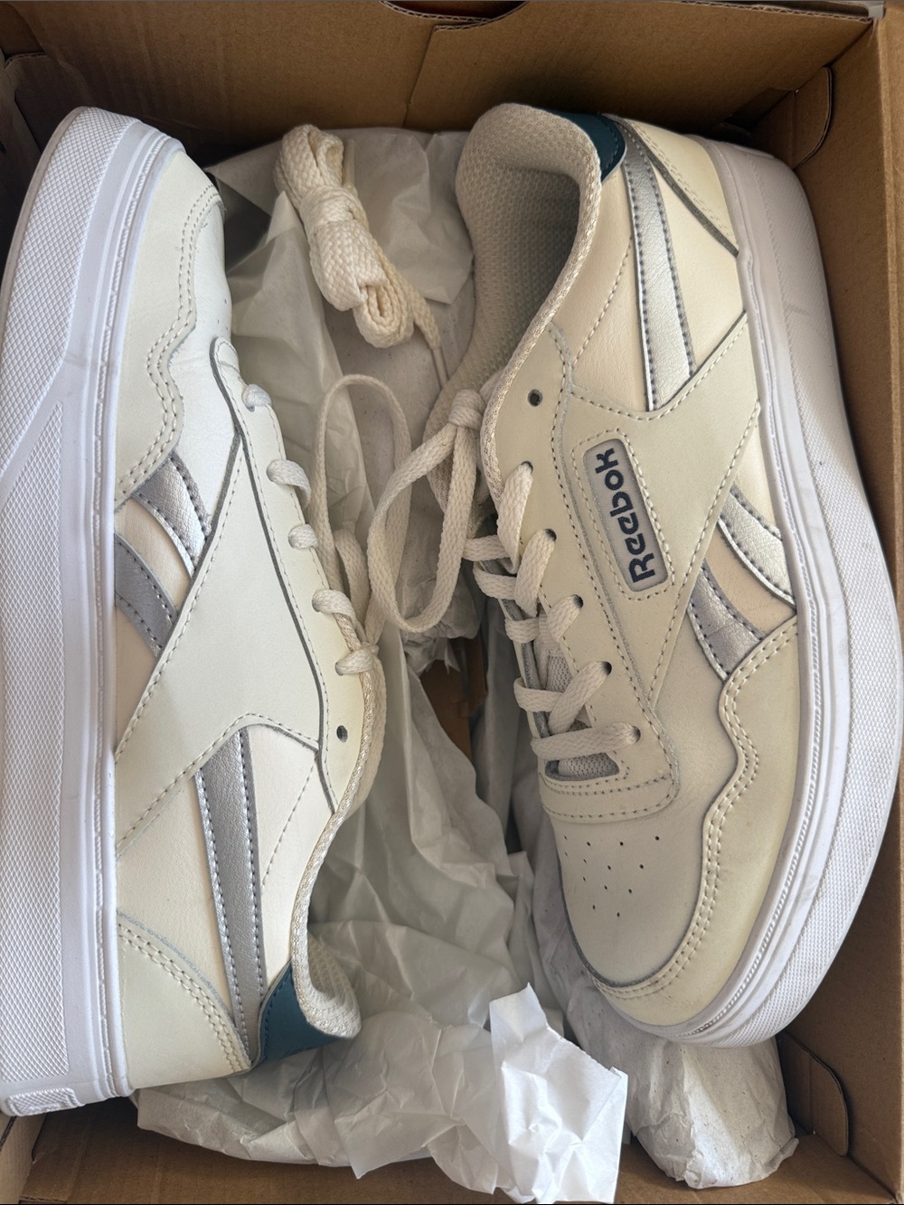 Reebok Cream and Silver Low-Top Sneakers with Teal Heel